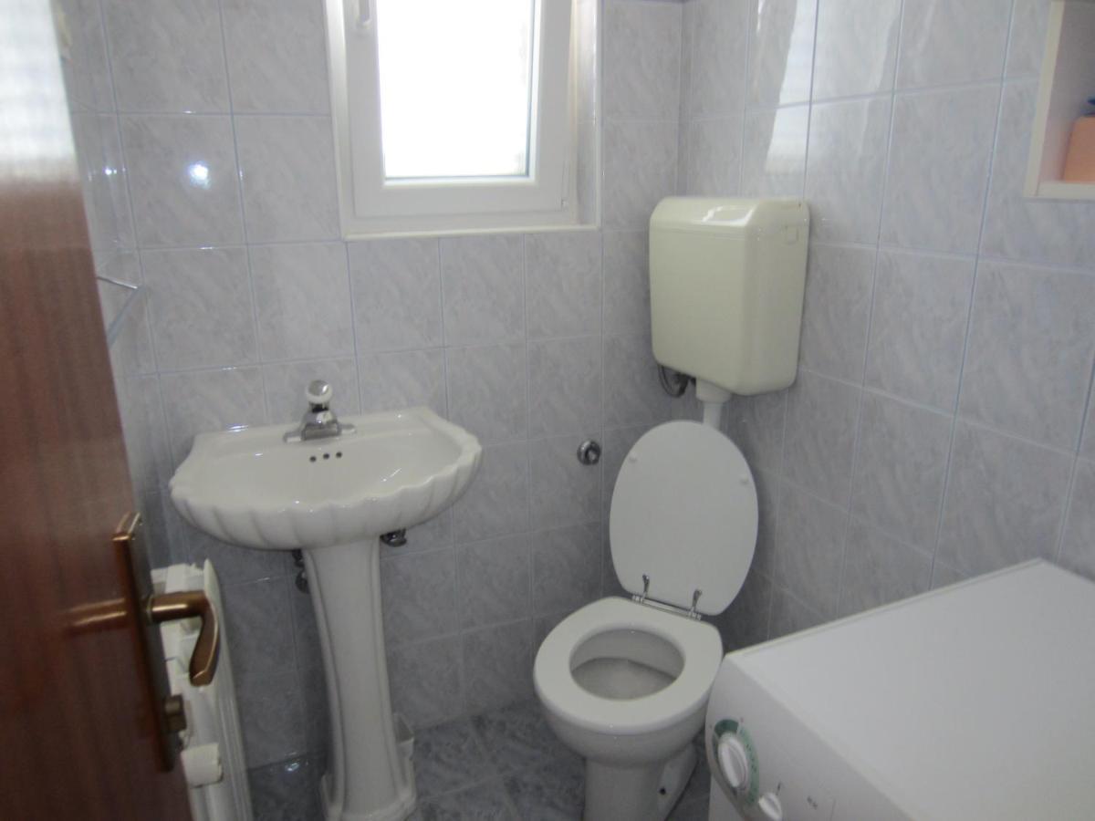Ivic Apartments Vodice Croatia Eksteriør bilde