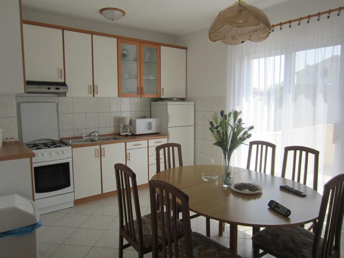 Ivic Apartments Vodice Croatia Eksteriør bilde